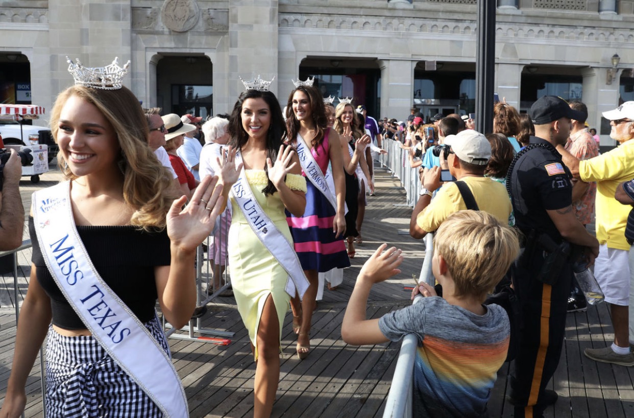 Miss Utah at Miss America welcome ceremony