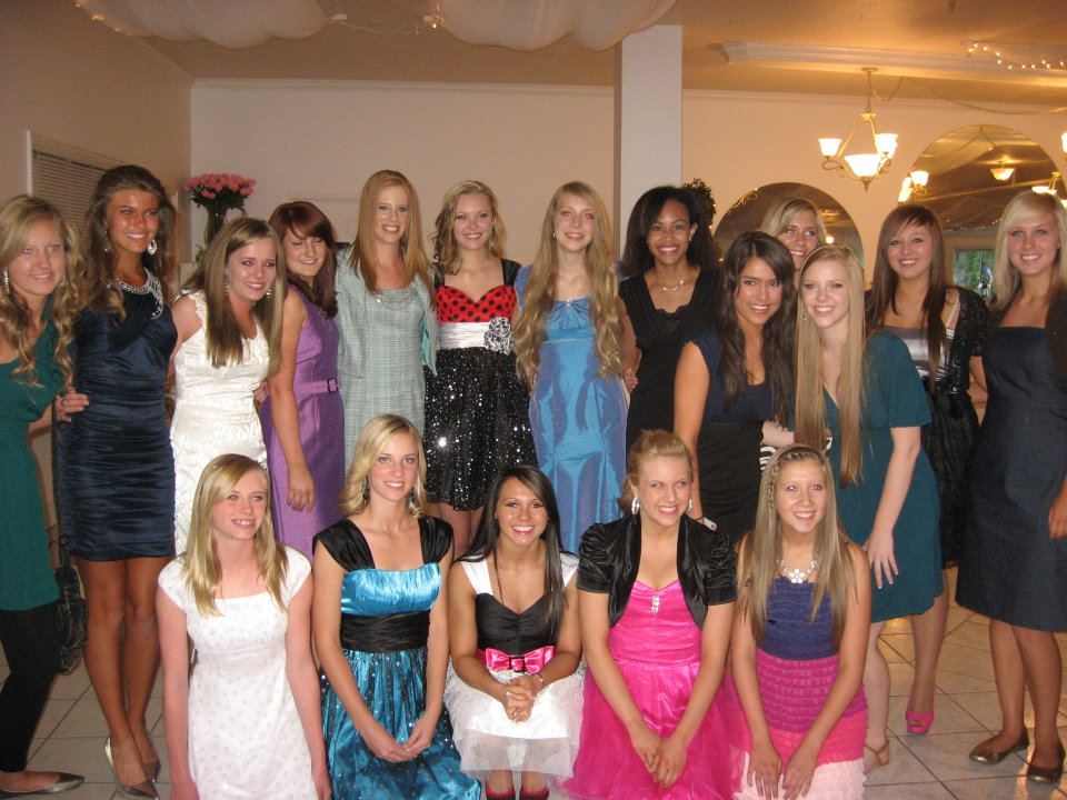 Miss Utah's Outstanding Teen contestants 2011