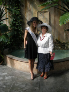 Miss Utah 2008, Kayla Barclay Hall with Leean